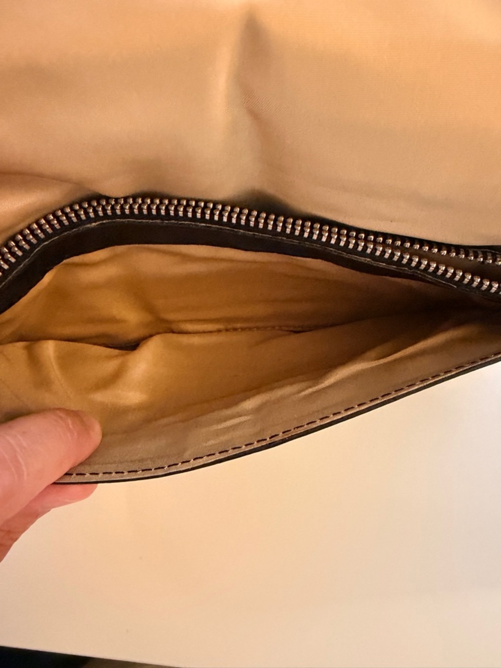 Latico Leathers Genuine Cow Hide Leather Black Bi-fold Wallet EUC - Picture 6 of 10